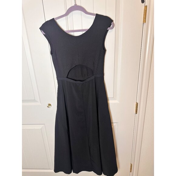 ATHLETA Ryder Dress, Size: SP Black, #988525 Fit & Flare Midi Stretch Open Back - Picture 4 of 7